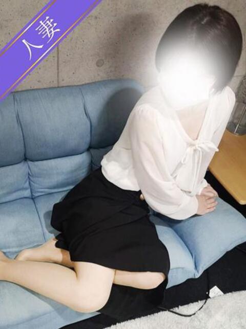 えみり 人妻の雫 倉敷店（人妻デリヘル）