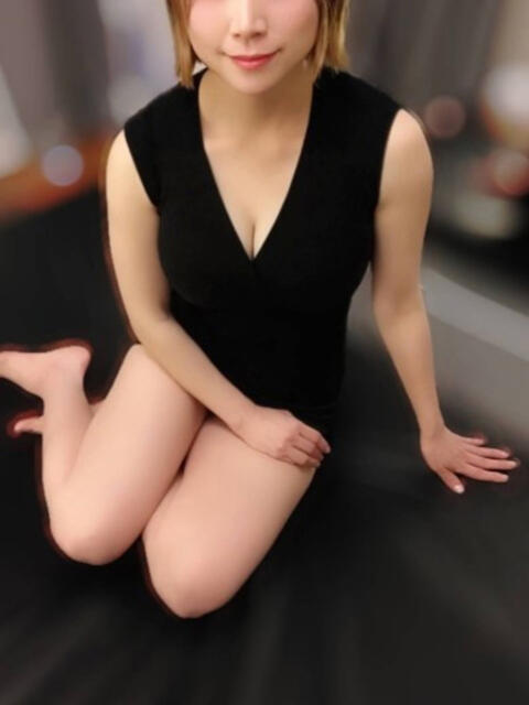 和泉 はるか 千葉Grand Mrs.（【非風俗】メンズエステ）