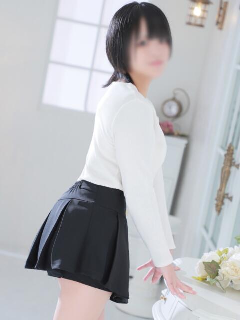 ゆい 秋葉原鑑賞ガール（オナクラ）