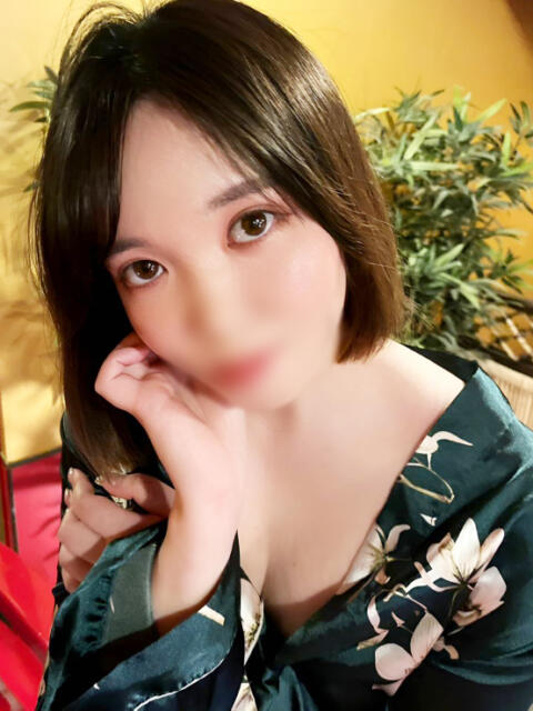 みく 紅(くれない)（セクキャバ）