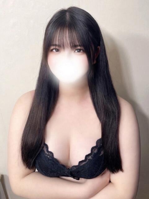なのは ぽっちゃり巨乳素人専門店ぷにめろ渋谷店（ぽっちゃり系デリヘル）