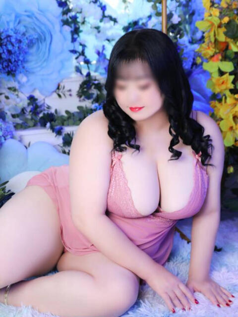 はな 豊満熟女（ぽっちゃり熟女デリヘル）