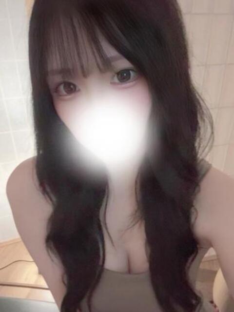 Gカップ素人美女どMゆまちゃん ロイヤル　アテンダー（デリヘル）