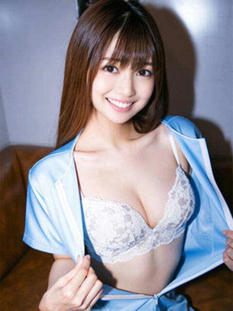 小林れいこ 断りきれない美人マッサージ嬢たち（デリヘル＆エステ）