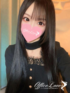 りり スレンダーHカップ♡