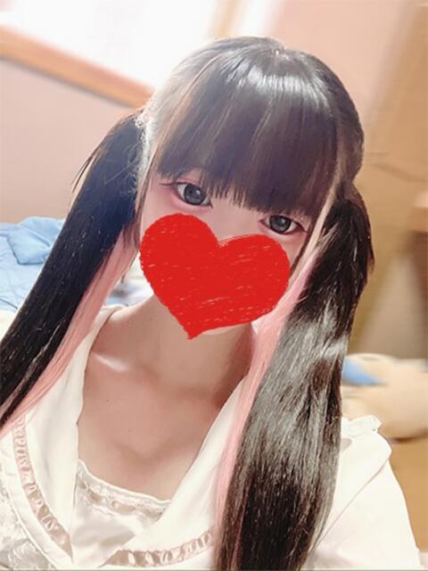 ぴの♡可愛さ満点ロリ系美少女♡ 即生専門店ゴッドパイ(デリヘル)