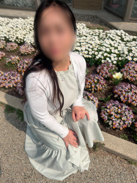 【体験入店】ひまり ロダン（人妻熟女デリヘル）