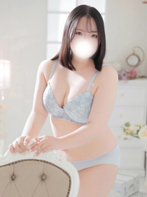 はづき ぽっちゃり巨乳素人専門店ぷにめろ渋谷店（ぽっちゃり系デリヘル）