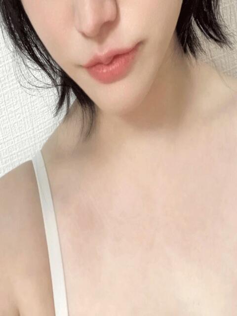 こはる アバンチュール（難波）（人妻系ヘルス）