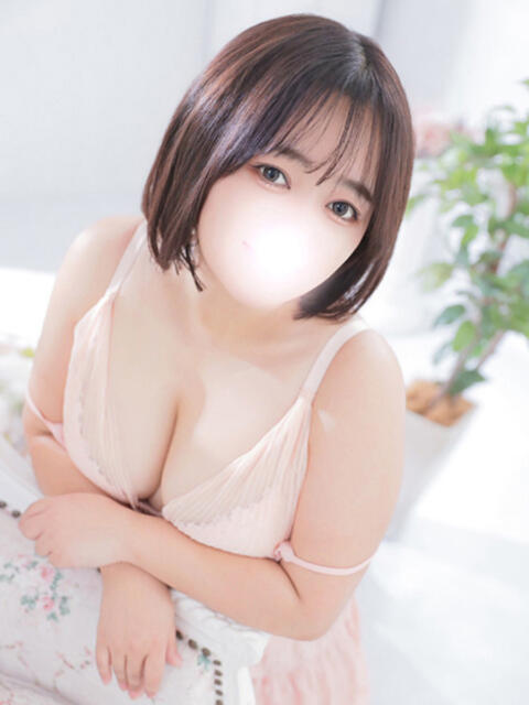 あゆ 白いぽっちゃりさん（ぽっちゃり専門ホテヘル）