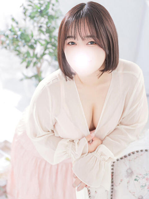 あゆ 白いぽっちゃりさん（ぽっちゃり専門ホテヘル）