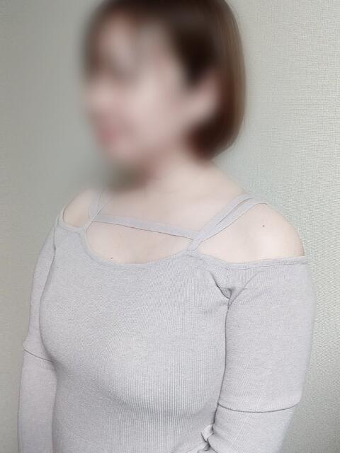 青山 ひとみ ベストマダム（人妻・熟女デリヘル）