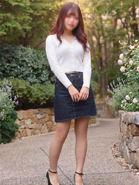 宮野りお 渋谷ミルク（派遣型オナクラ(手コキ)）