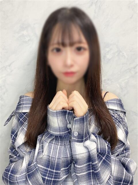 えな 渋谷くいーんず（素人専門ホテヘル＆デリヘル）