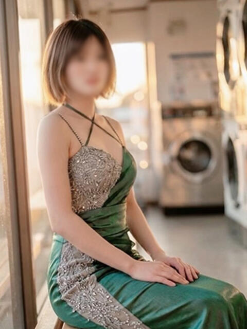 恵梨香(えりか) エクレア神田-ECLAIR-天然貴姉乳舐手淫（派遣手コキ）