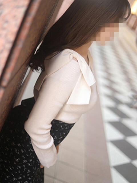 白波(しらなみ) 人妻出逢い会 百合の園 新宿店（人妻系デリヘル）