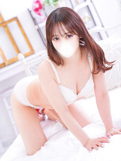 鶴岡ゆっこ 池袋㊙エステ～フル勃起～（派遣型エステ）