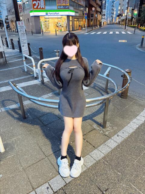 ぴの 池袋S級素人派遣型東京美少女物語（派遣型リフレ）