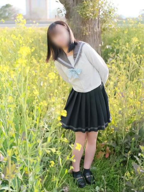 甘蜜みかん【業界未経験】 素人専門キラキラ学園（学園系デリヘル）