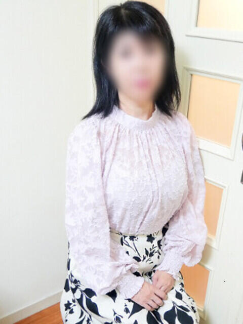 きぬえ 熟女デリヘル秘宝館Z（人妻・熟女デリヘル）