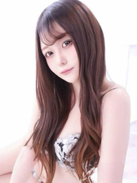 内海れいな 断りきれない美人マッサージ嬢たち（デリヘル＆エステ）