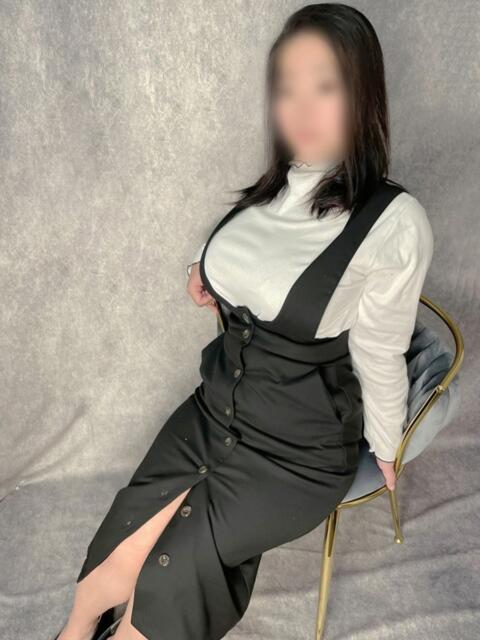 遥（はるか） 松戸デリヘル　熟女ヘブン（熟女デリヘル）