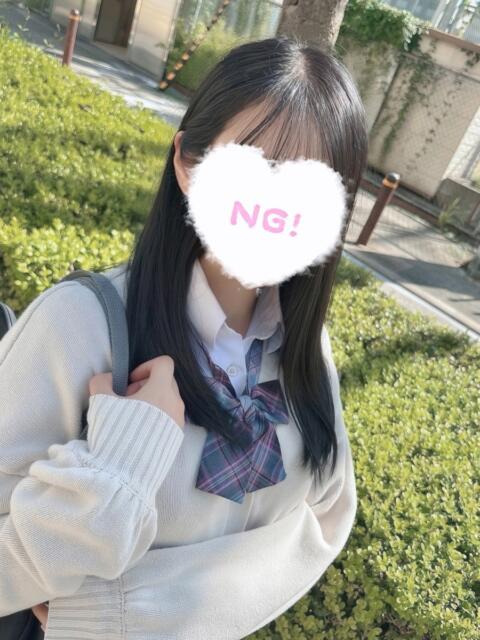 ☆もえ☆ 学校帰りの妹に手コキしてもらった件 谷九（受付型オナクラ（手コキ））