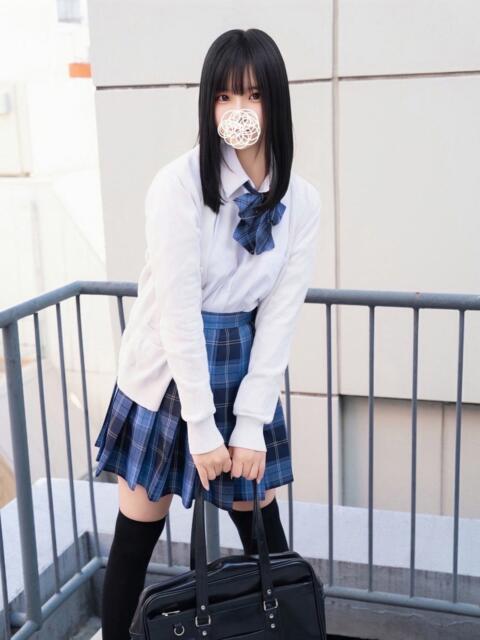 南野 すずめ 夜這い＆イメクラ妄想する女学生たち谷九校（ホテヘル）