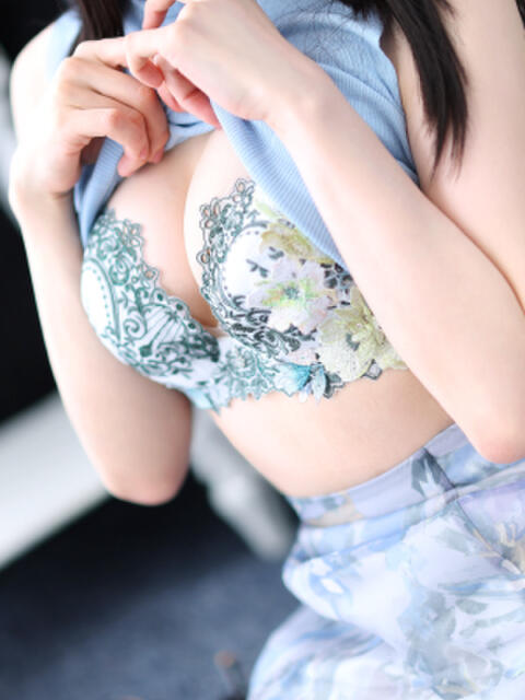 祈里-inori- 品川エッセンス（高級デリヘル）