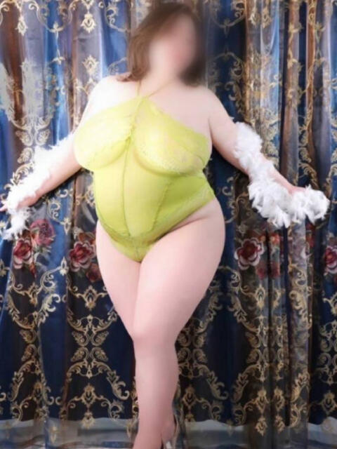 ちか 豊満熟女（ぽっちゃり熟女デリヘル）