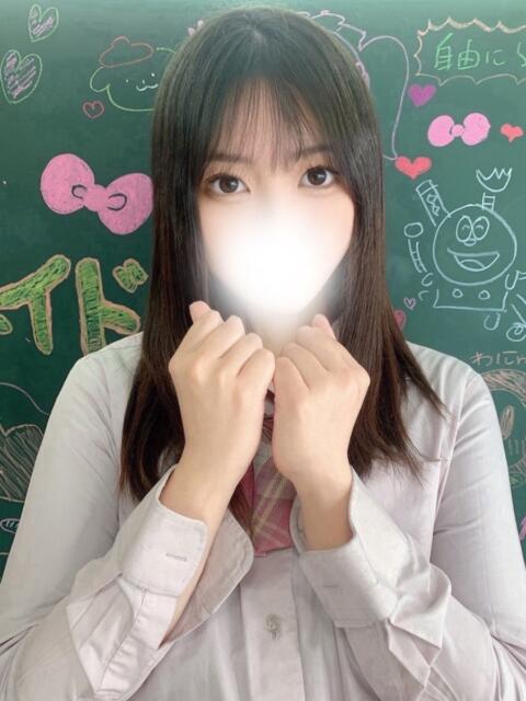 くらら 新宿ハンドメイド（手コキ・オナクラ）