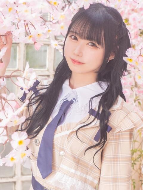 ひびき E+アイドルスクール新宿・歌舞伎町店（デリヘル）