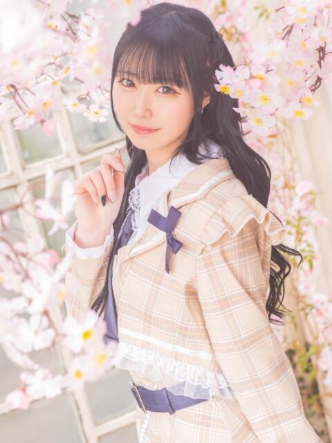 ひびき E+アイドルスクール新宿・歌舞伎町店（デリヘル）