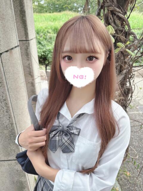 ここあ 学校帰りの妹に手コキしてもらった件 梅田（派遣型オナクラ（手コキ））