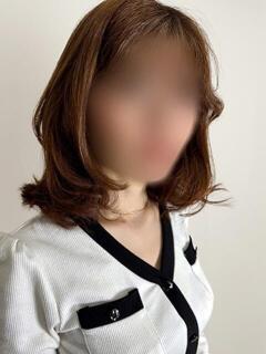 エミリ 谷町人妻ゴールデン倶楽部（谷町九丁目/ホテヘル）