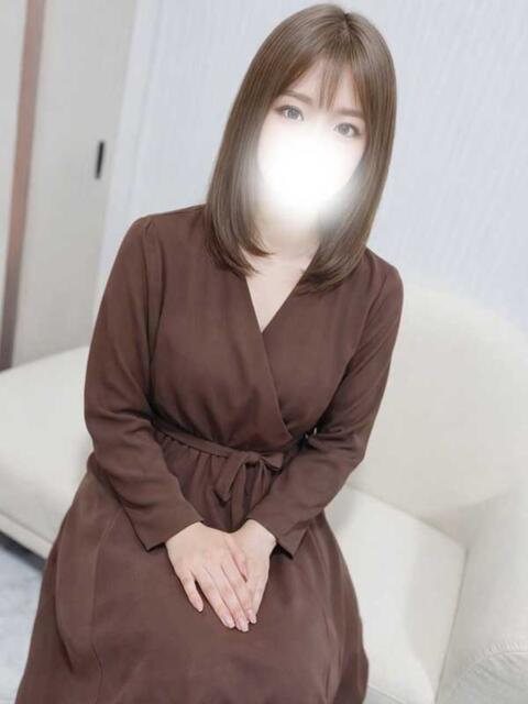 まなみ 乱妻～みだれづま～（人妻待ち合わせデリヘル）