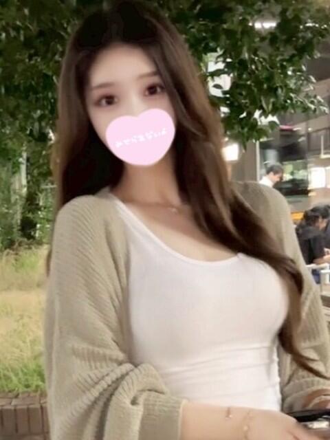 ゆらら☆超可愛い至極ぴゅあモデル PREMIUM萌え可愛いチョコレート～全てのステージで感動の体験を～（デリヘル）