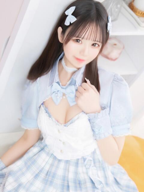 すずか E+アイドルスクール新宿・歌舞伎町店（デリヘル）