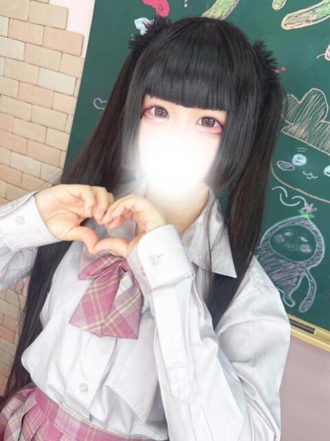 めろ 新宿ハンドメイド（手コキ・オナクラ）