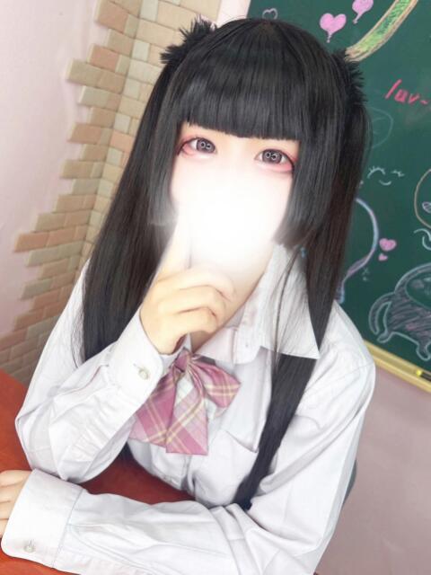 めろ 新宿ハンドメイド（手コキ・オナクラ）