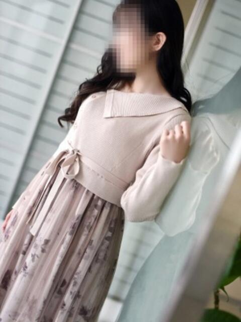 瑠里乃(るりの) 人妻出逢い会 百合の園 山の手本店（人妻系デリヘル）