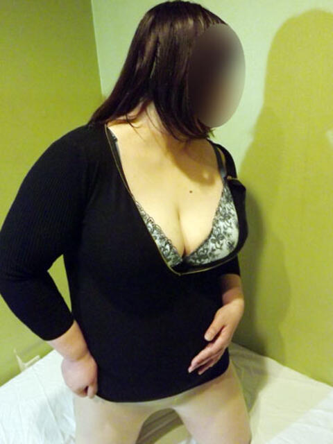 ちはる 水戸デブ専肉だんご＆人妻浮気現場（ファッションヘルス）