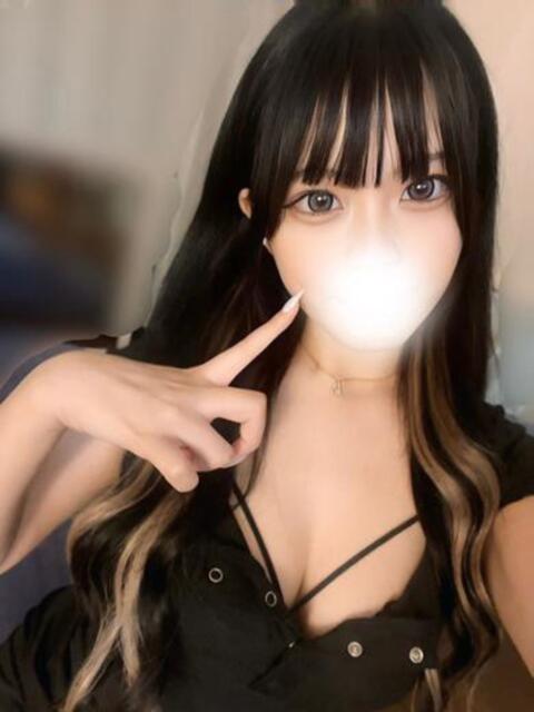 める 京都美女図鑑 〜素人専門店LUXE〜（デリヘル）