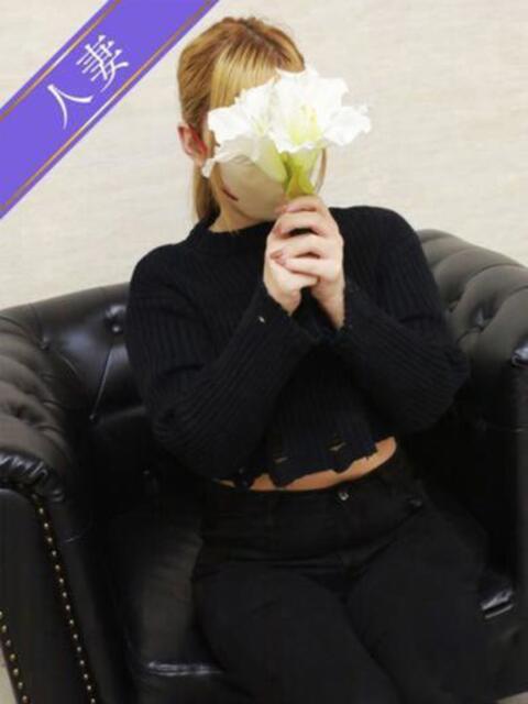 なぎ 人妻の雫 岡山店（人妻系デリヘル）