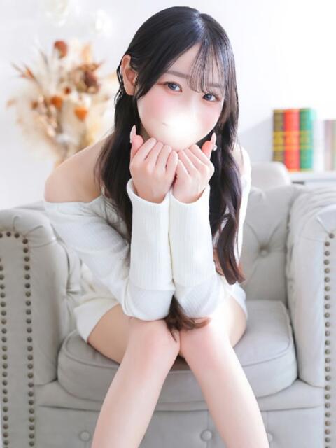 ゆい★キス中毒！発育途中の原石 Chloe錦糸町店 S級素人清楚系デリヘル（デリヘル）