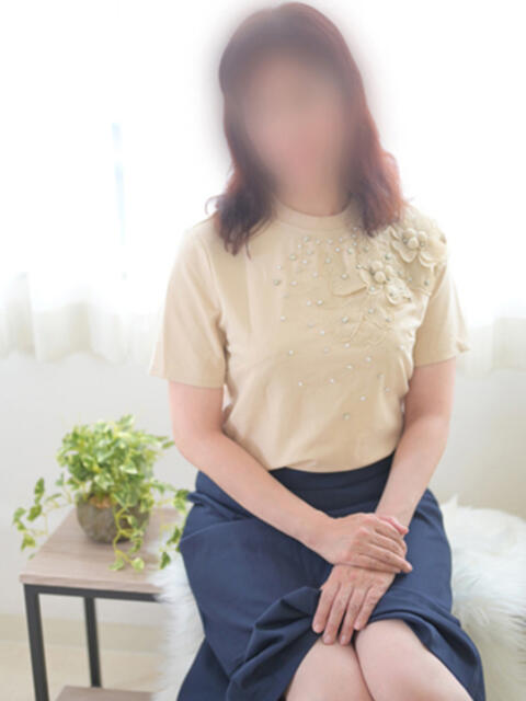 くれは 奥様の実話 梅田店（人妻ホテヘル）