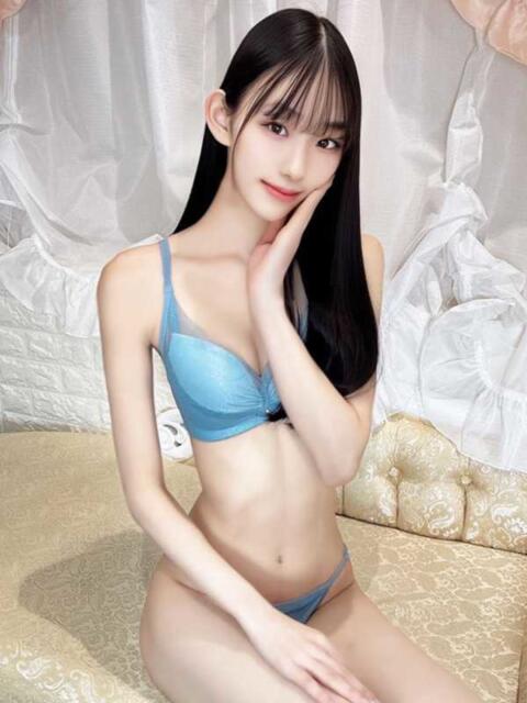 さとみ Charme（シャルム）（デリヘル）