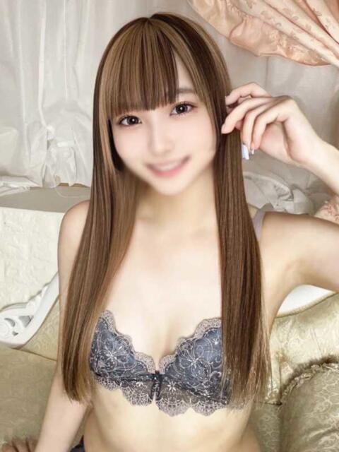 なる Charme（シャルム）（デリヘル）