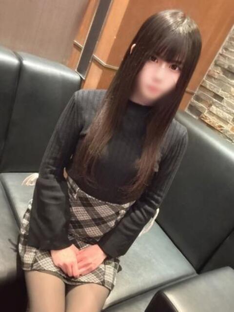 若井 ここみ　19歳未経験Ｍ気質 ファーストクラス ルビー（ソープランド）