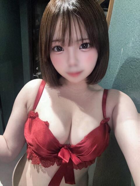 ももあ・18歳 Platinum Legend(プラチナムレジェンド)（デリヘル）